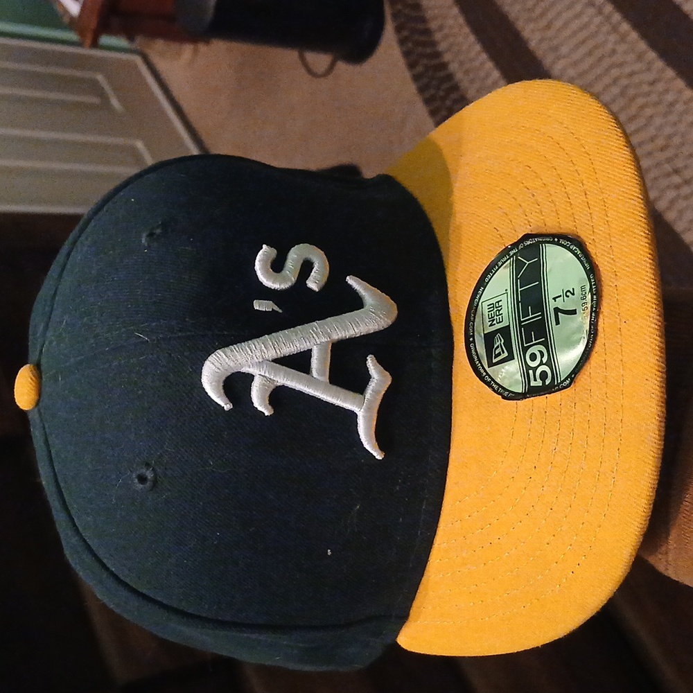 A's size 7½ New Era 59FIFTY fitted, Official on Field Cap Oakland Athletics